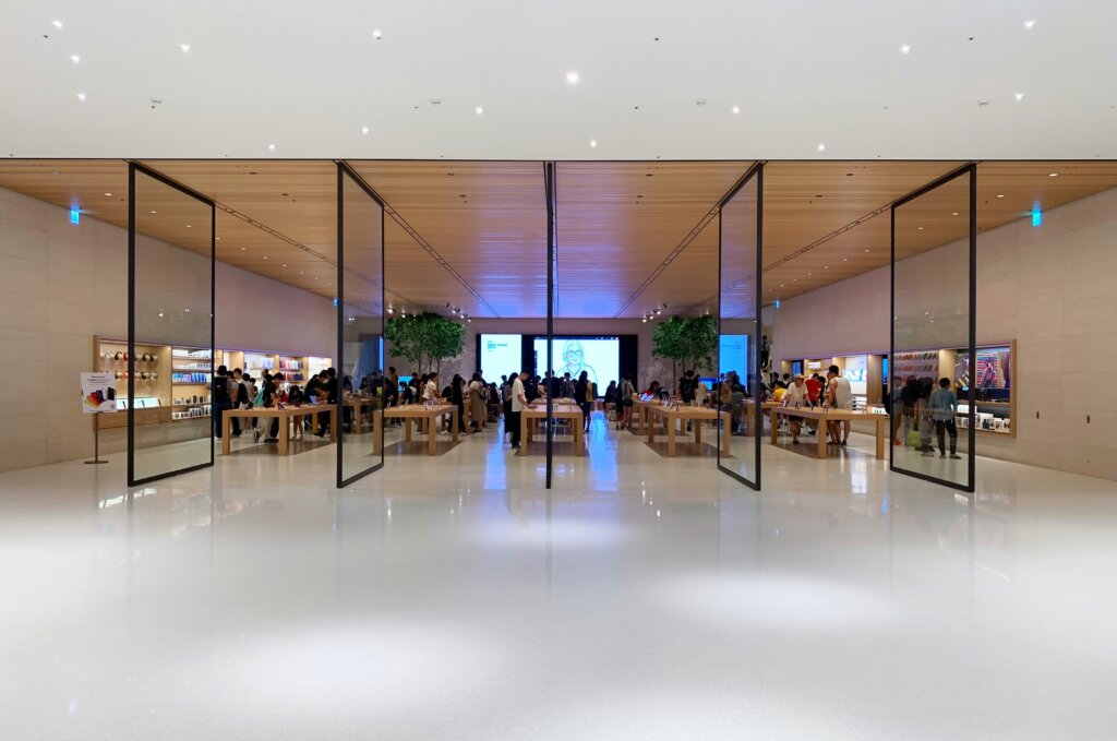 Graphic of an Apple retail store